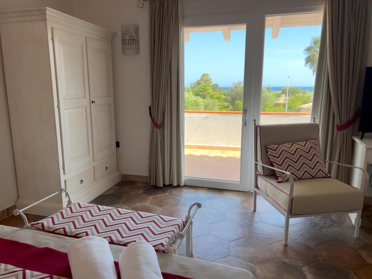 Hotel Altura Villasimius Εξωτερικό φωτογραφία
