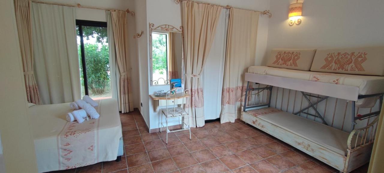Hotel Altura Villasimius Εξωτερικό φωτογραφία