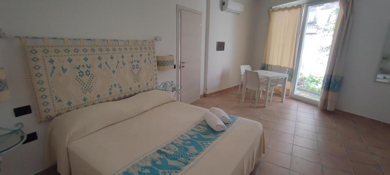 Hotel Altura Villasimius Εξωτερικό φωτογραφία